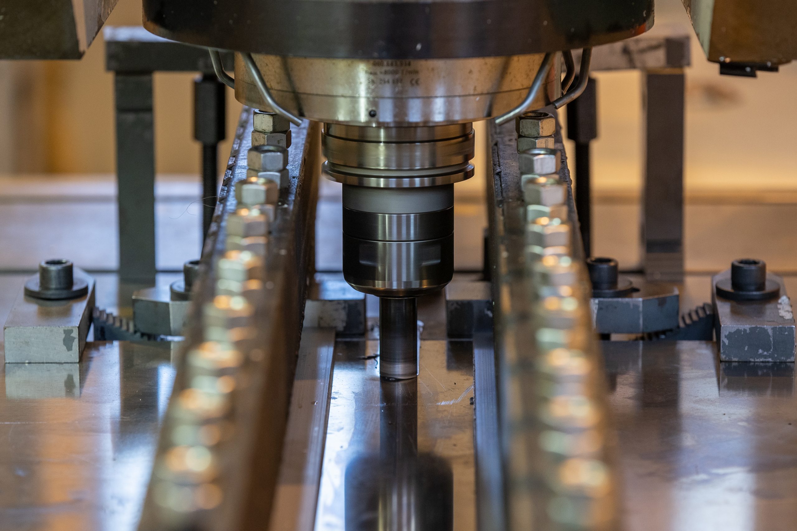 Scientists apply an innovative welding method in bridge construction