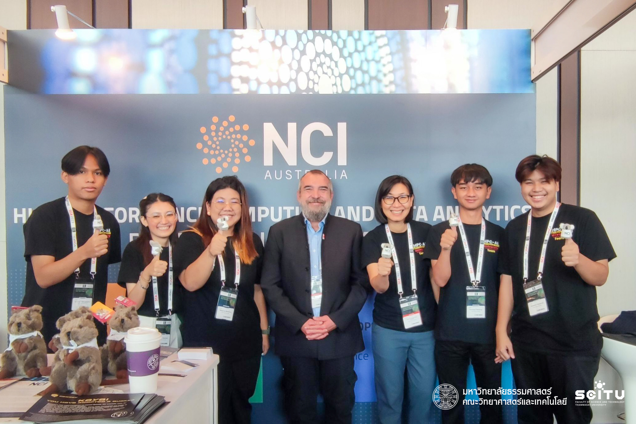 Thammasat students receive award from 5th APAC HPC-AI Competition