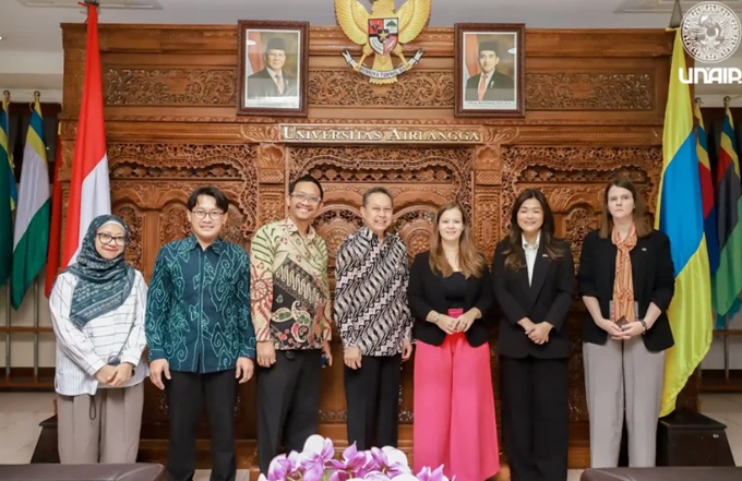 Hungarian Embassy collaborates with UNAIR